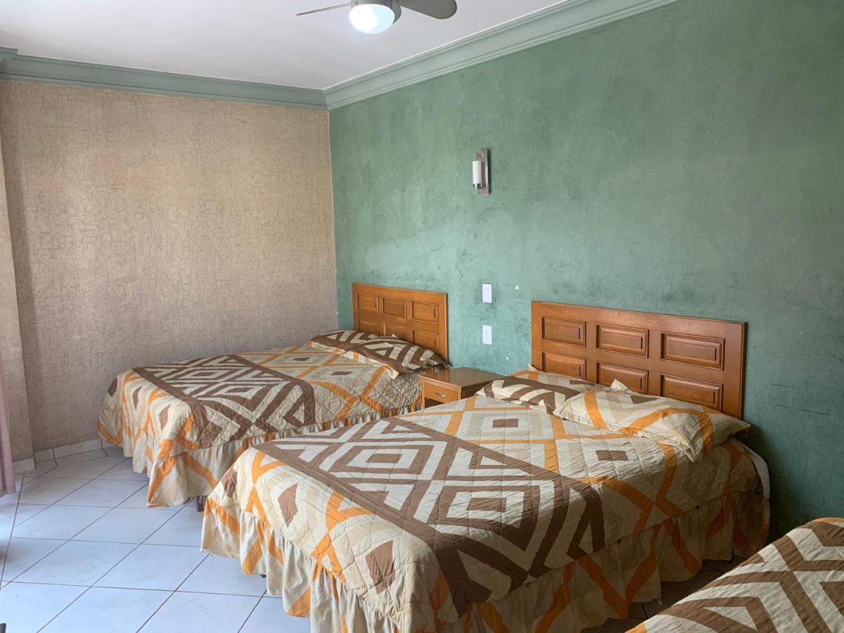 Hotel Hacienda Salvador ซานฮวน เด ลอสลากอส ภายนอก รูปภาพ